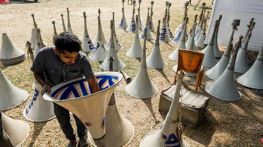 কঠোর নিরাপত্তার মধ্যেও চট্টগ্রামে তারেক রহমানের সমাবেশের ১৮ মাইক ও ৫ কয়েল তার চুরি